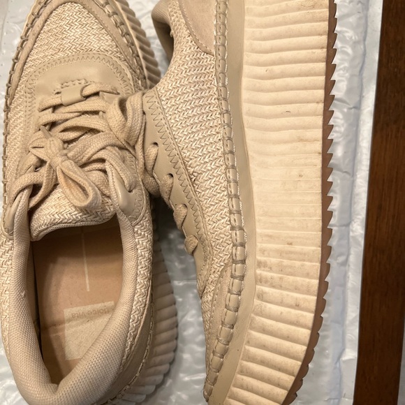 Dolce Vita Cream Chunky Platform Sneakers - Picture 7 of 12